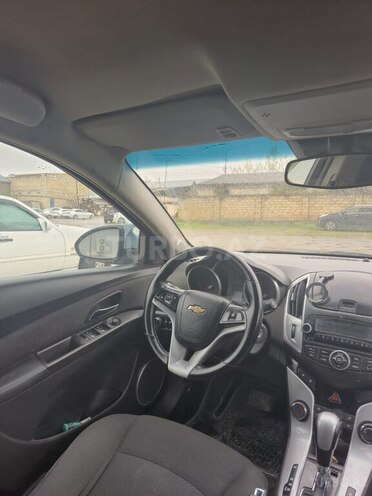 Chevrolet Cruze-9