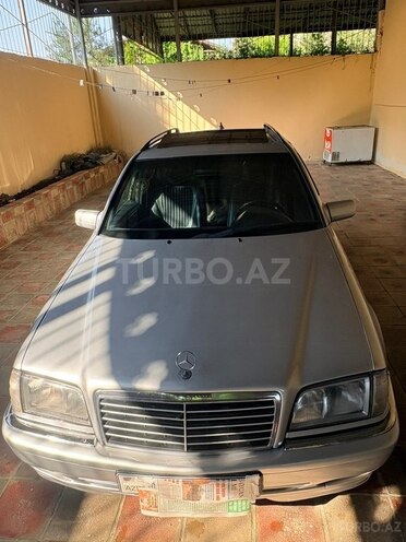 Mercedes C 180-8