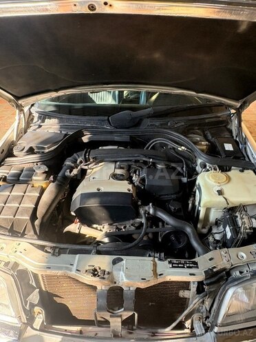 Mercedes C 180-7