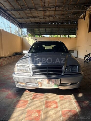 Mercedes C 180-1