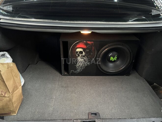 Mercedes E 240-13