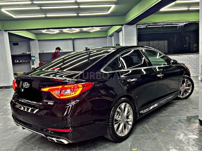 Hyundai Sonata-2