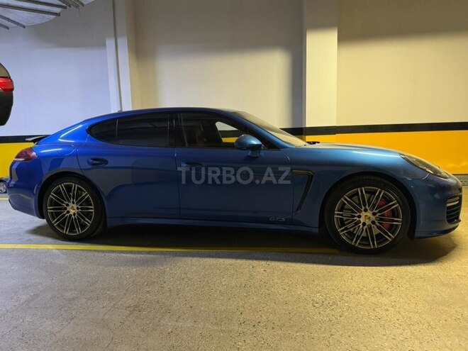Porsche Panamera GTS-3