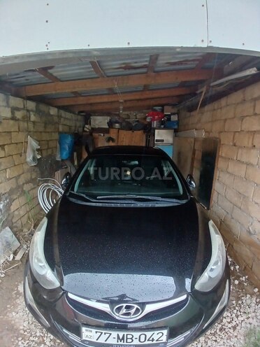 Hyundai Elantra-7