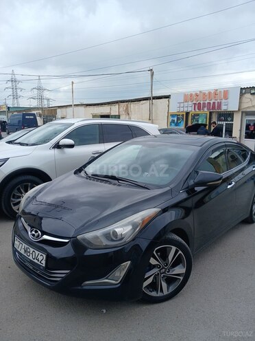 Hyundai Elantra-10