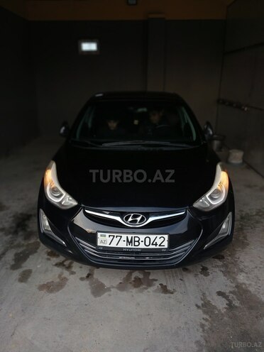 Hyundai Elantra-9
