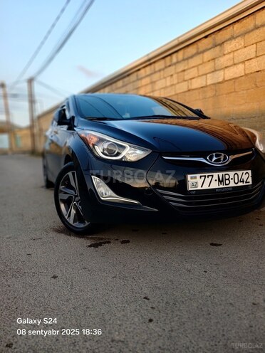 Hyundai Elantra-20