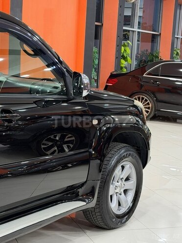 Toyota Land Cruiser Prado-9