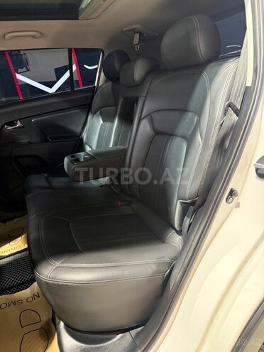 Kia Sportage-21