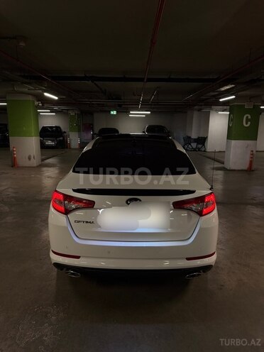 Kia Optima-2