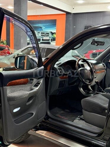 Toyota Land Cruiser Prado-18