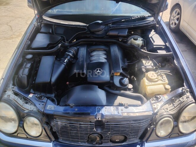 Mercedes E 280-21