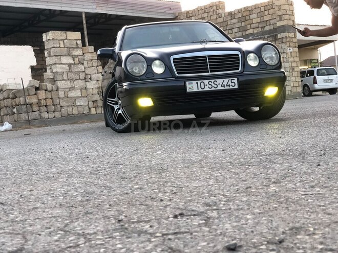 Mercedes E 280-12