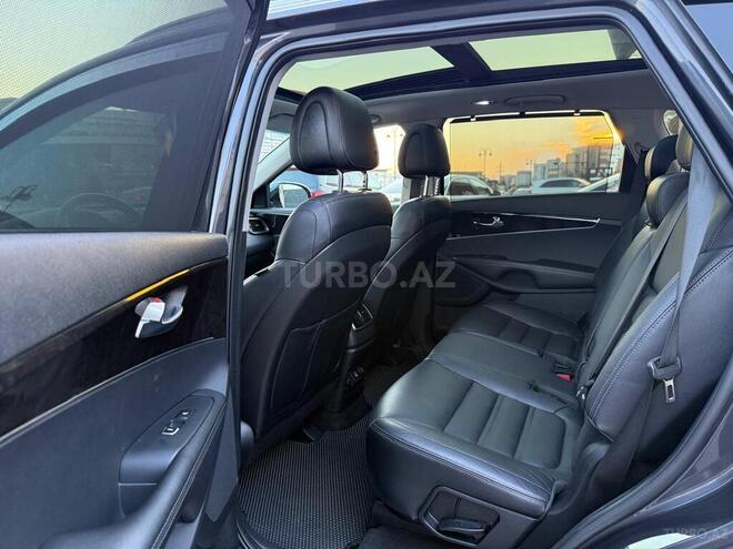 Kia Sorento-14