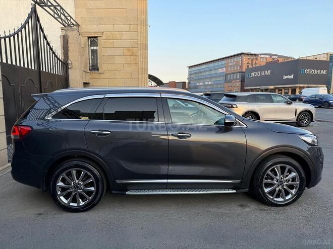 Kia Sorento-4