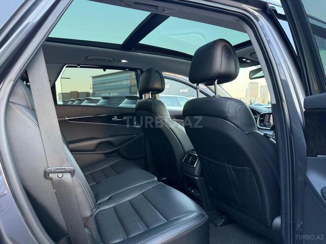 Kia Sorento-11
