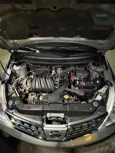 Nissan Tiida-8
