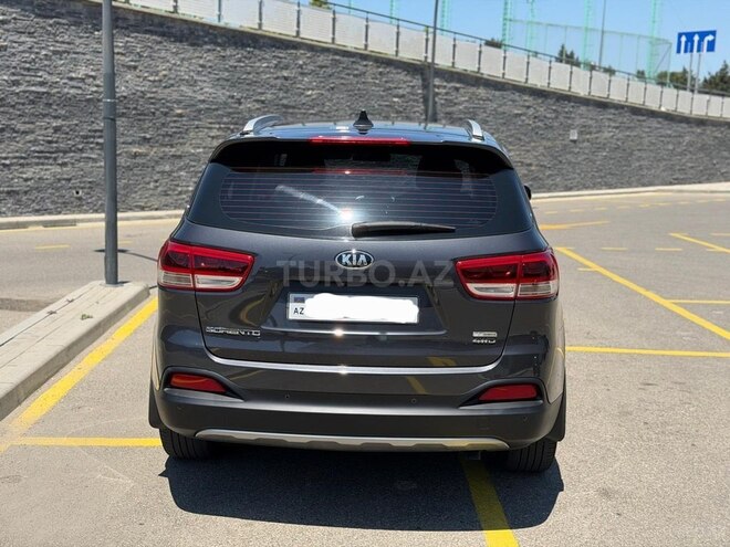 Kia Sorento-8