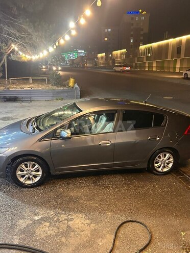 Honda Insight-3