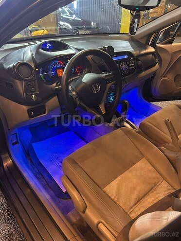 Honda Insight-6