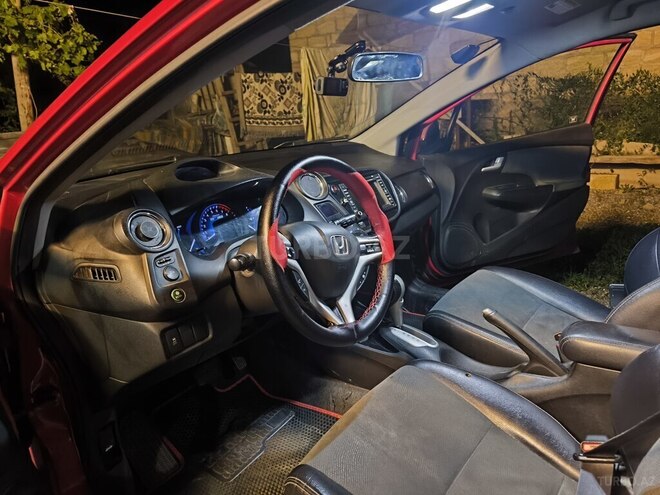 Honda Insight-4