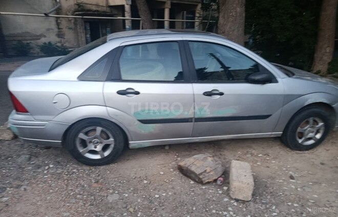 Ford Focus-3