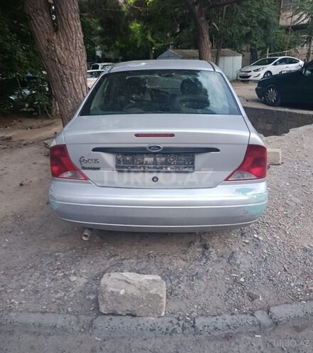 Ford Focus-2