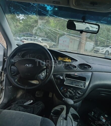 Ford Focus-5