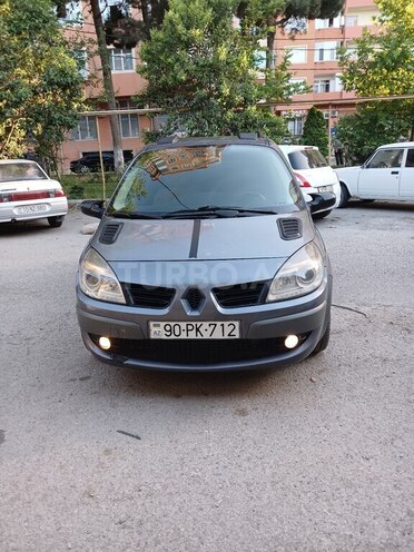 Renault Grand Scenic-7