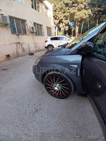 Renault Grand Scenic-15