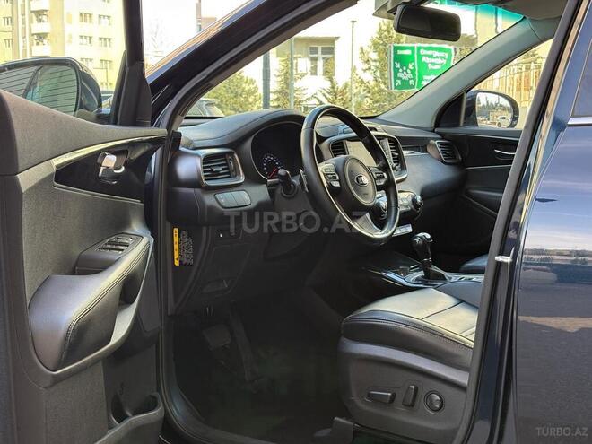 Kia Sorento-17