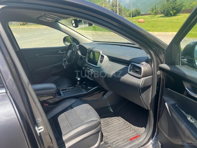 Kia Sorento-10