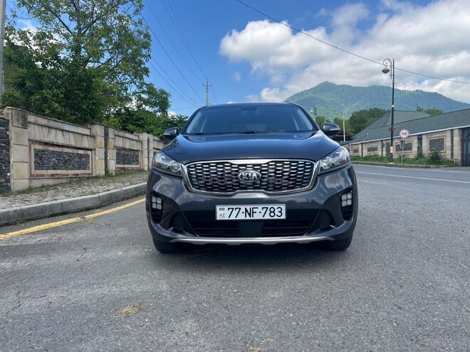 Kia Sorento-1