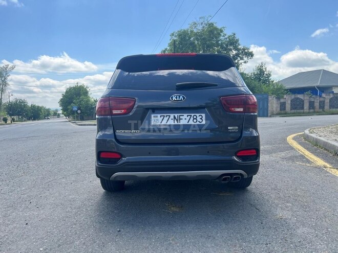Kia Sorento-4