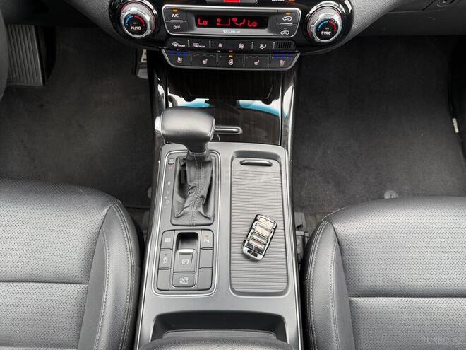 Kia Sorento-18