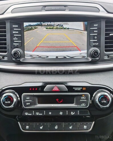 Kia Sorento-21