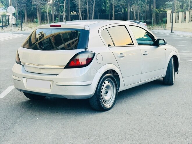 Opel Astra-10
