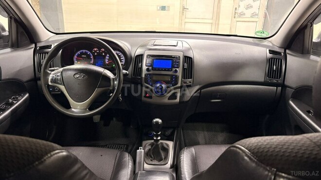 Hyundai i30-3