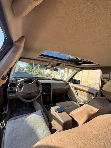 Mercedes C 230-12