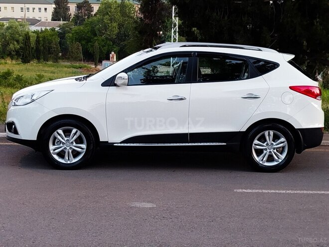 Hyundai ix35-10