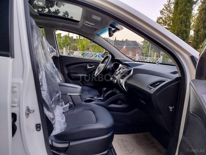 Hyundai ix35-14
