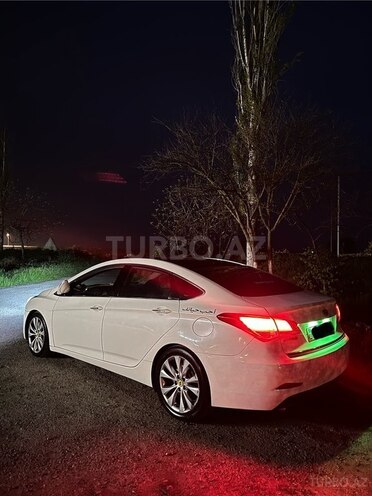 Hyundai i40-6