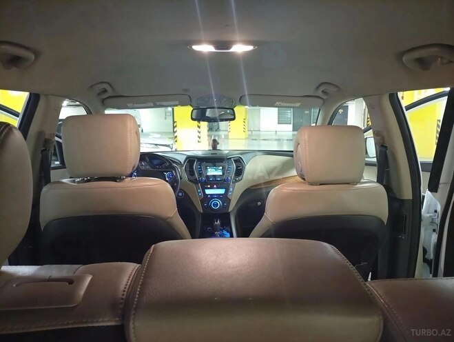 Hyundai Santa Fe-10
