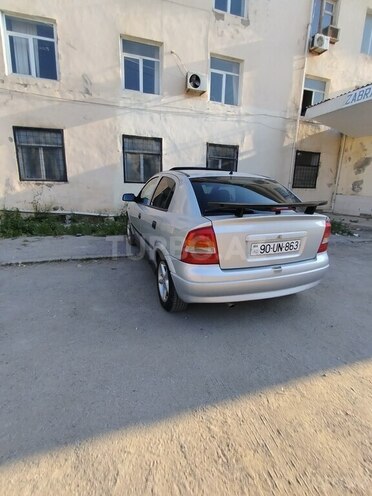 Opel Astra-10