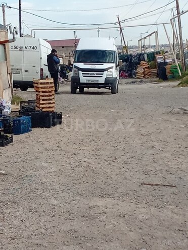 Ford Transit-4