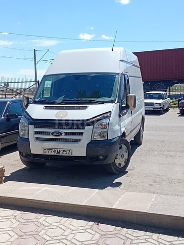 Ford Transit-2