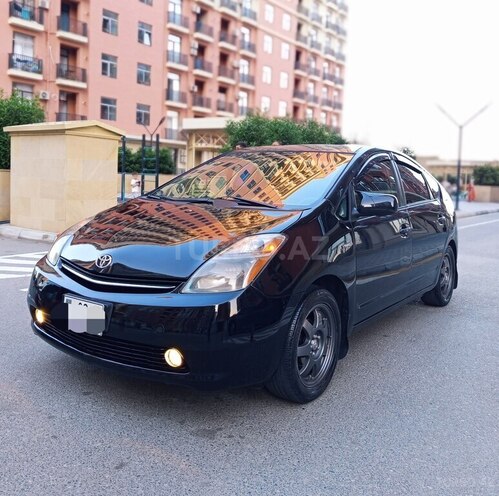 Toyota Prius-3