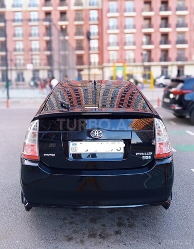 Toyota Prius-5