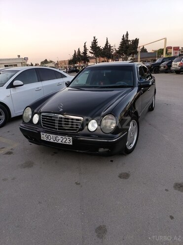 Mercedes E 200-4