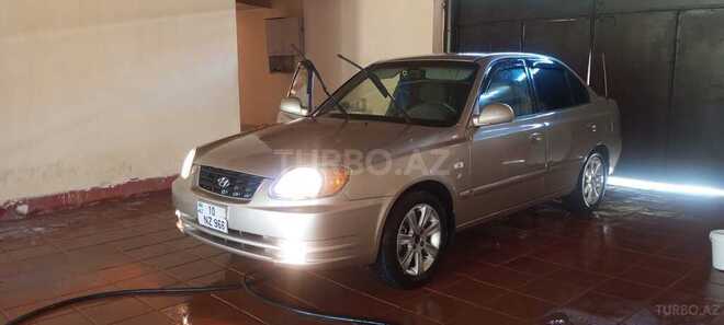 Hyundai Accent-10